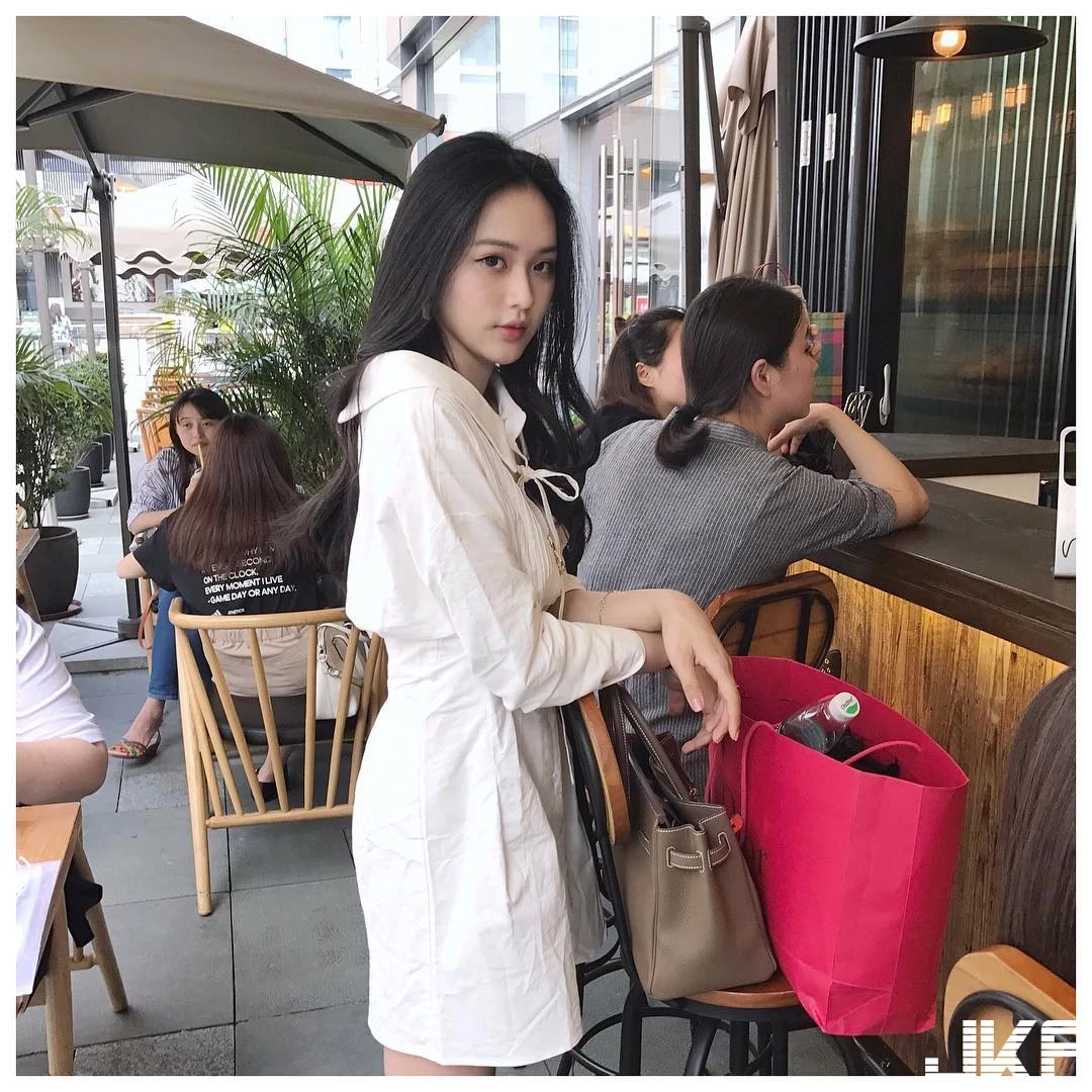 7253306.webp