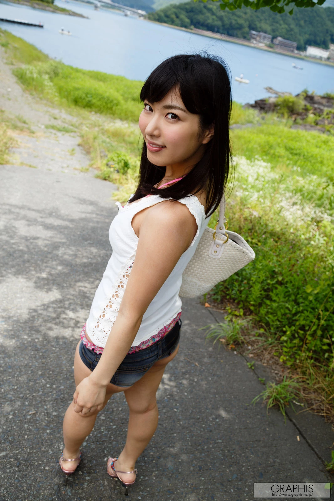 28690211.webp