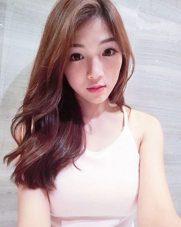 4390410.webp