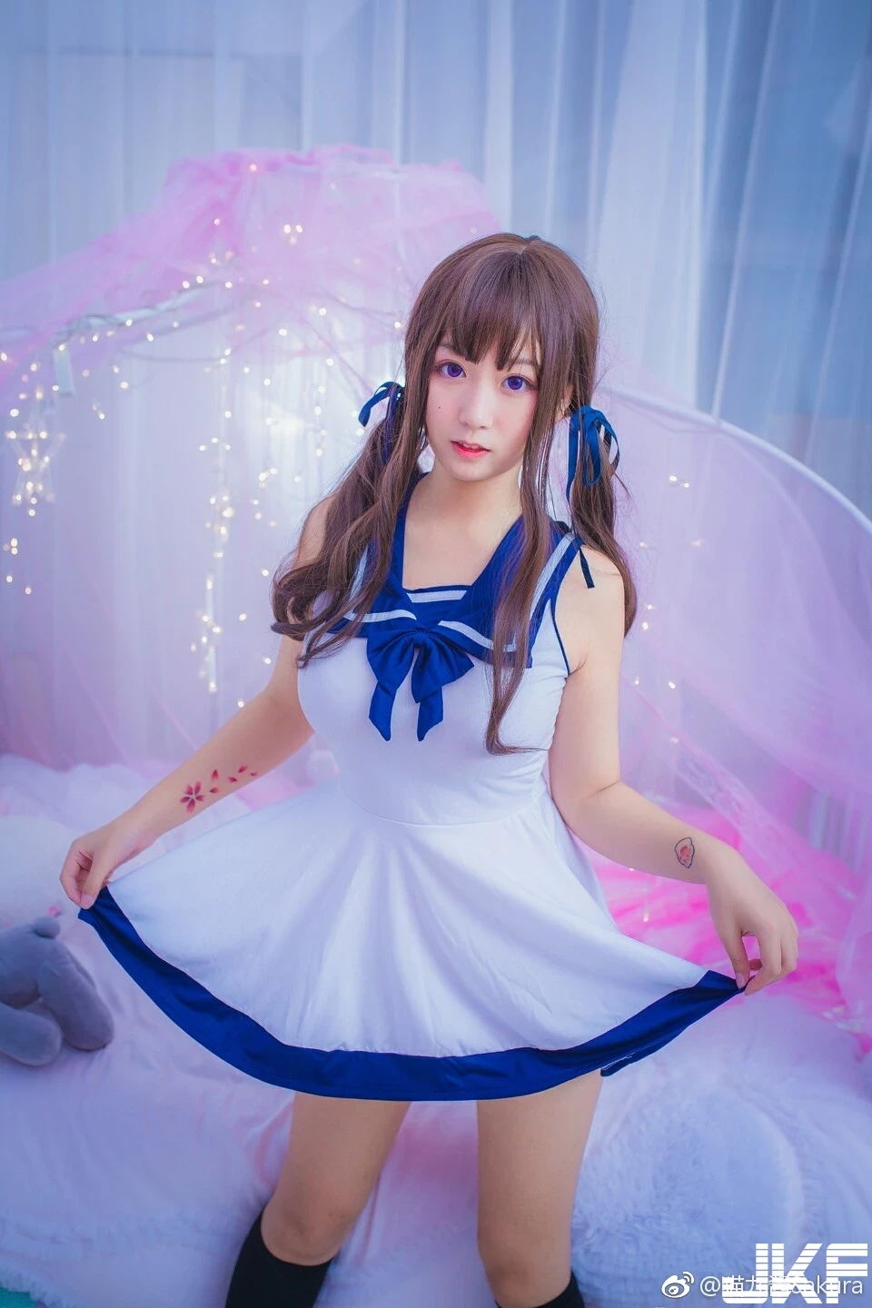 4902398.webp
