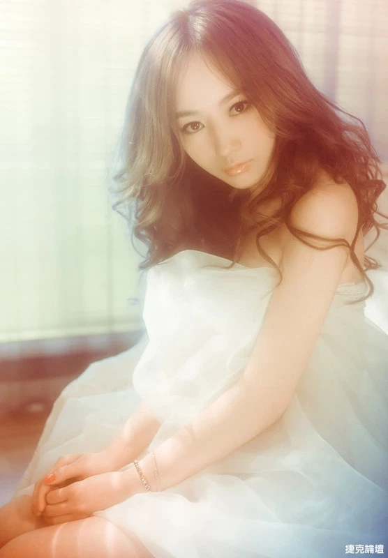 17587871.webp