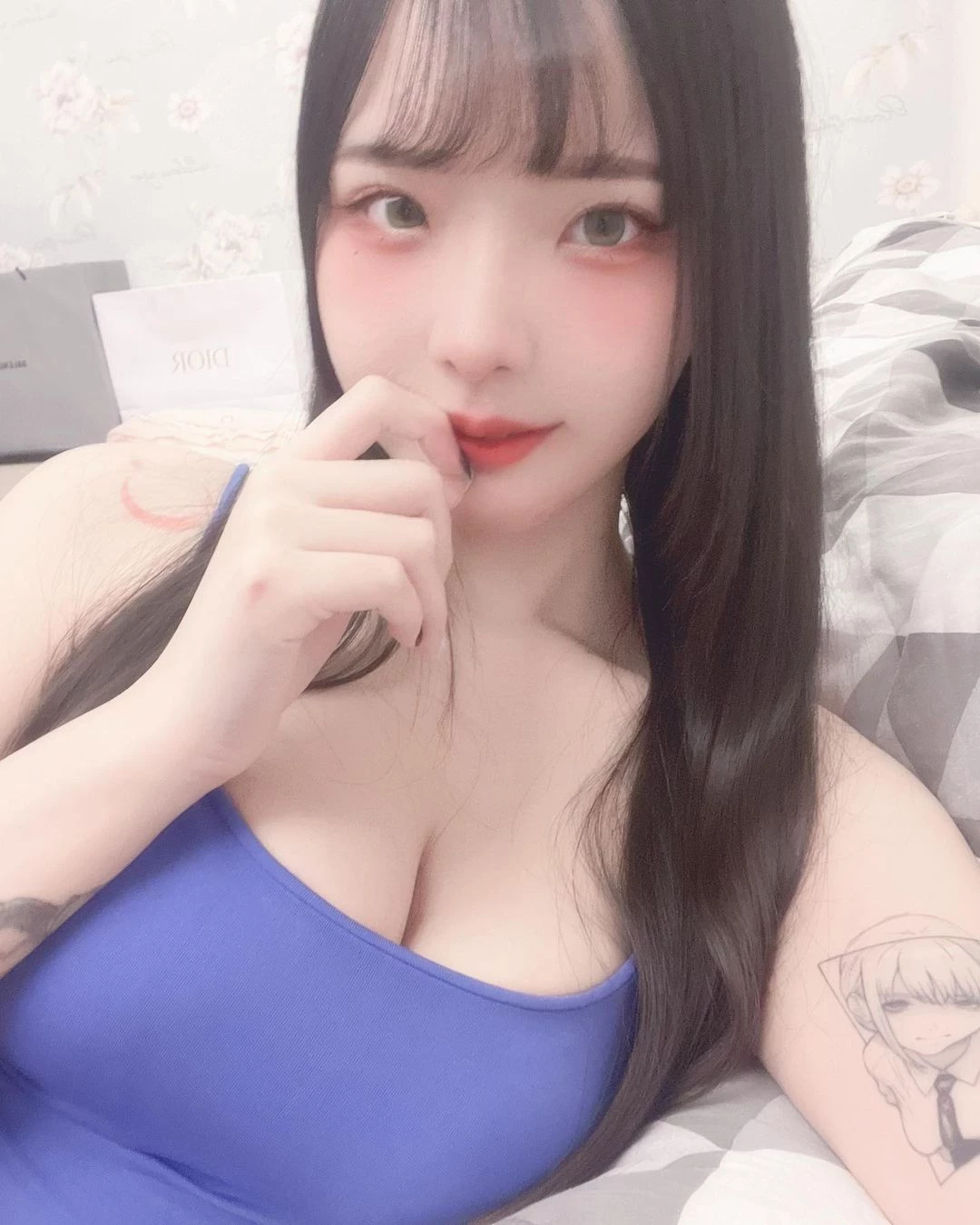 28501239.webp