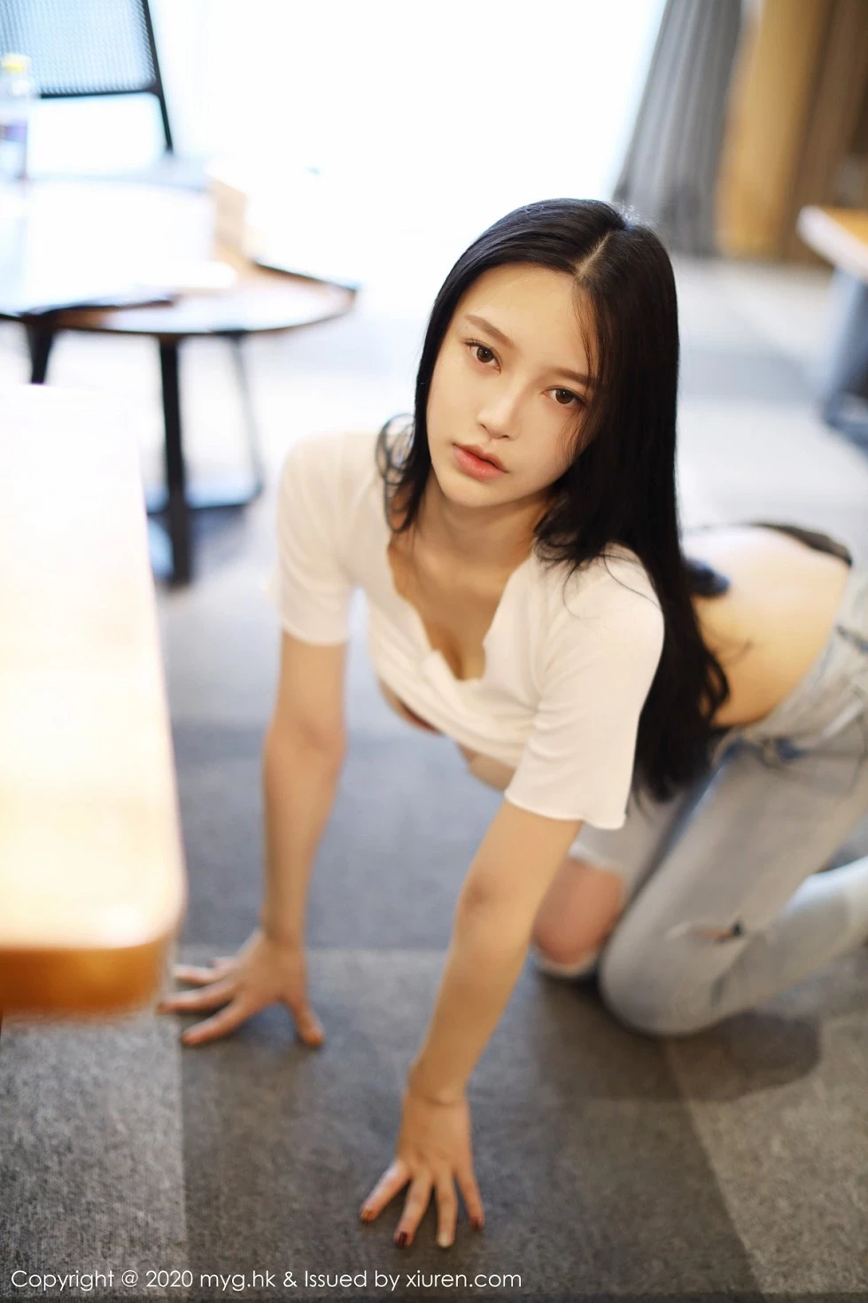 18737268.webp