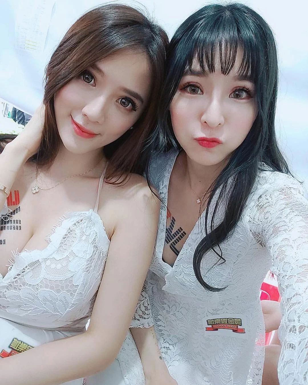 27421037.webp
