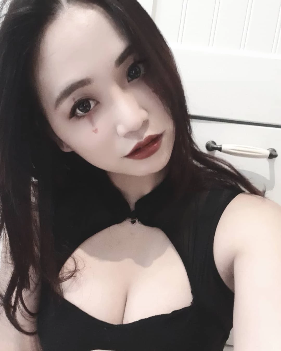 4006600.webp