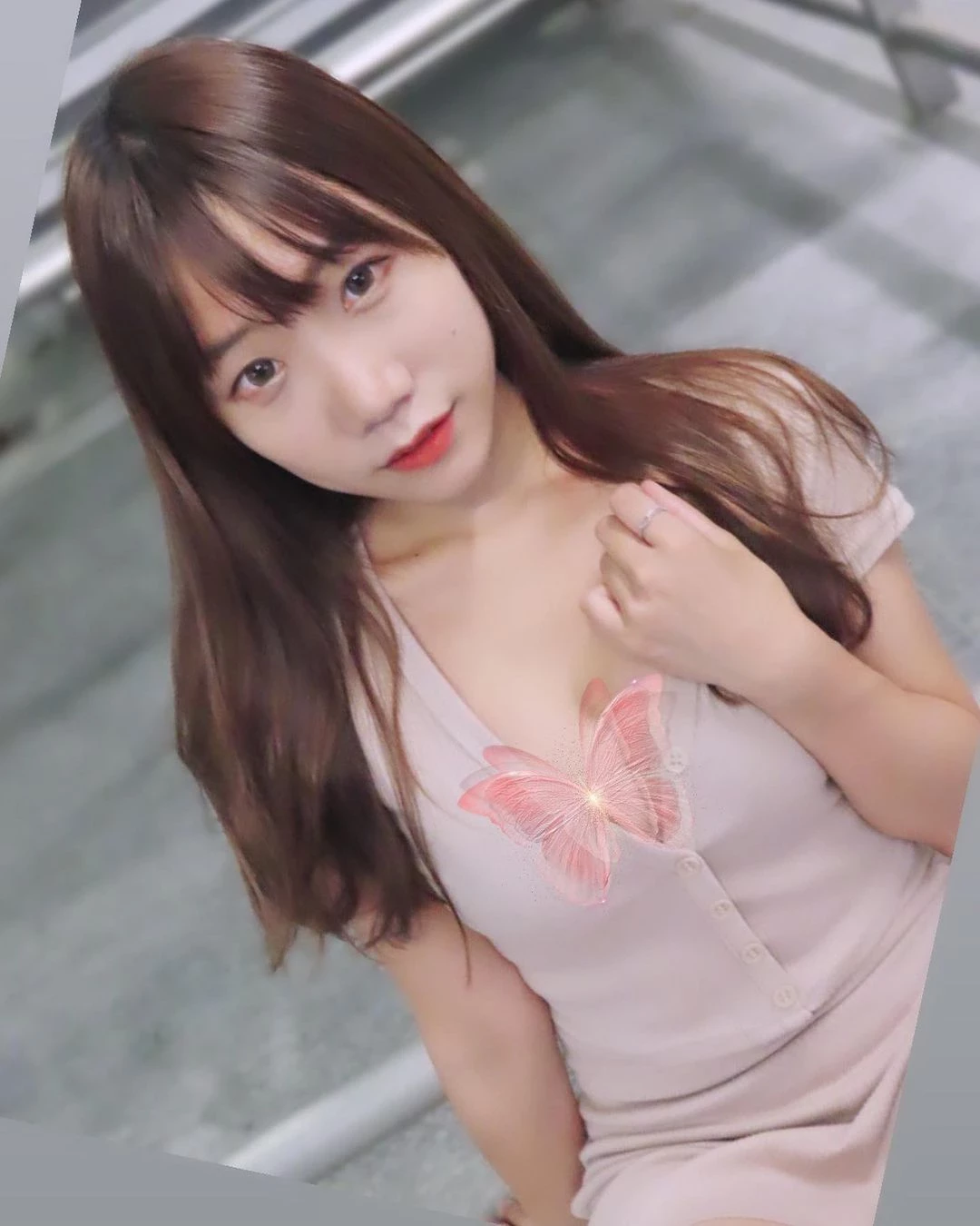 22942191.webp