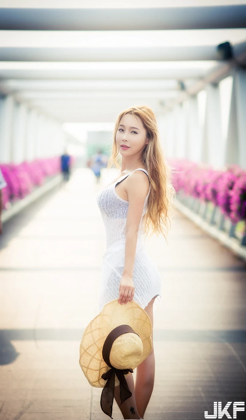 16844060.webp