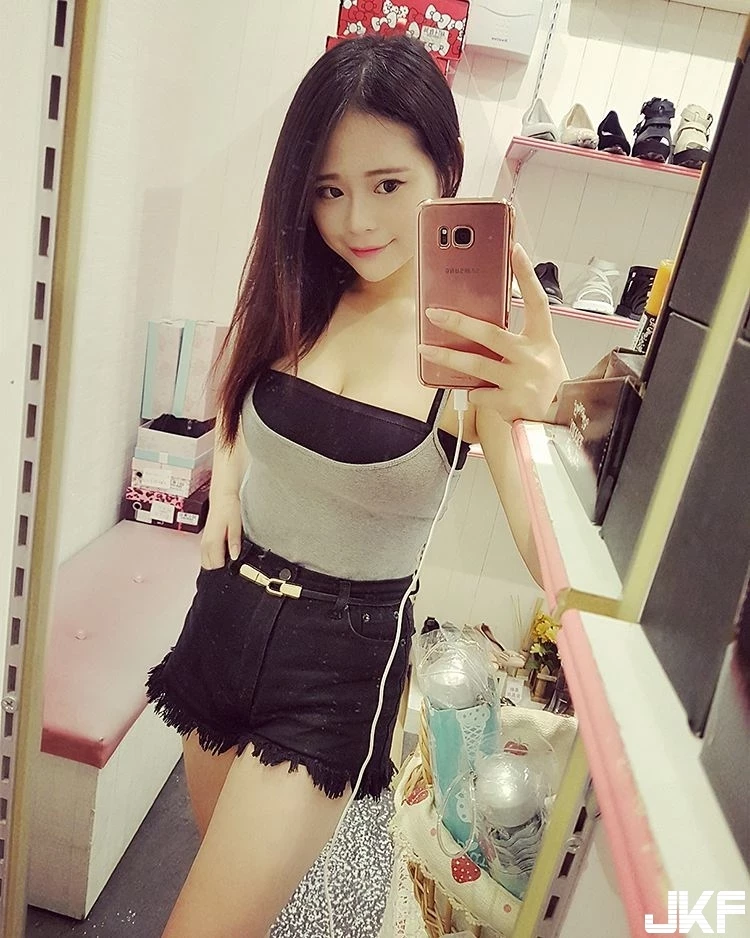 16825161.webp