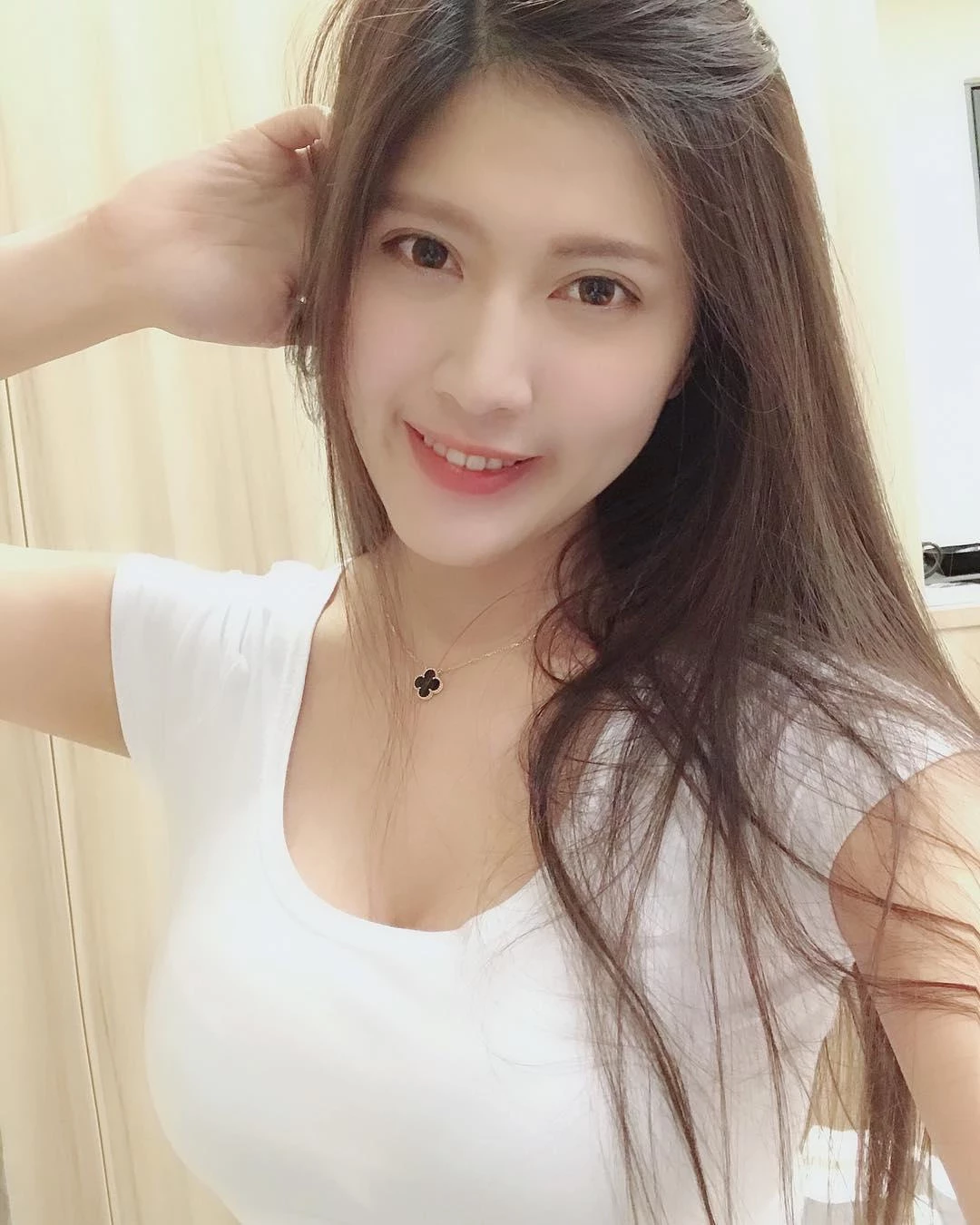 4266852.webp