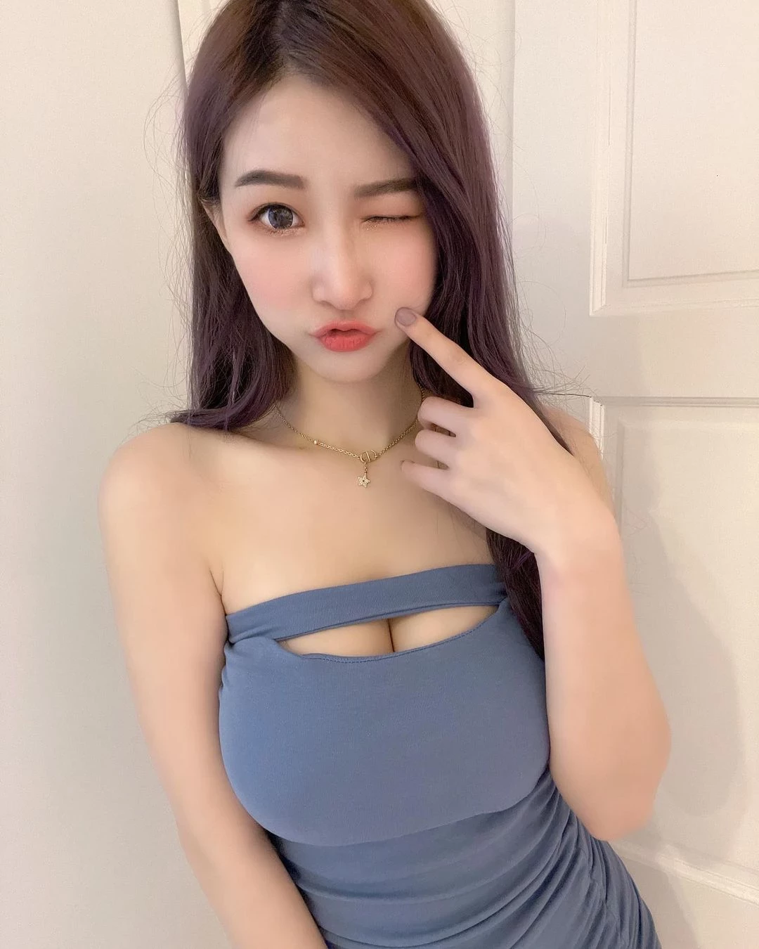 18267296.webp