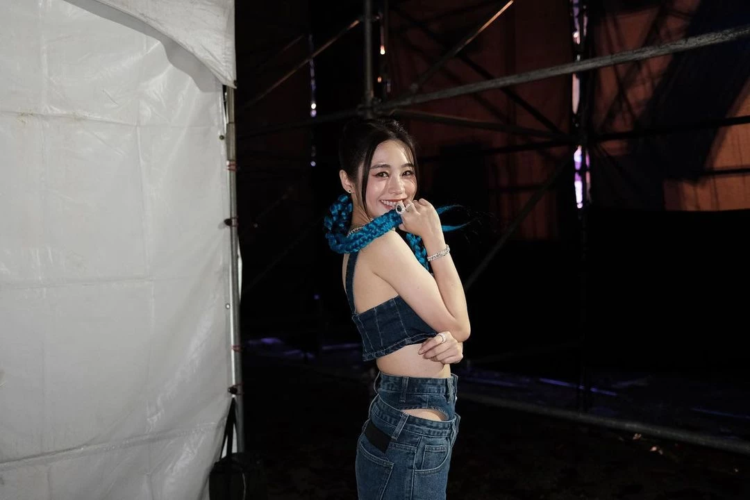 24155901.webp