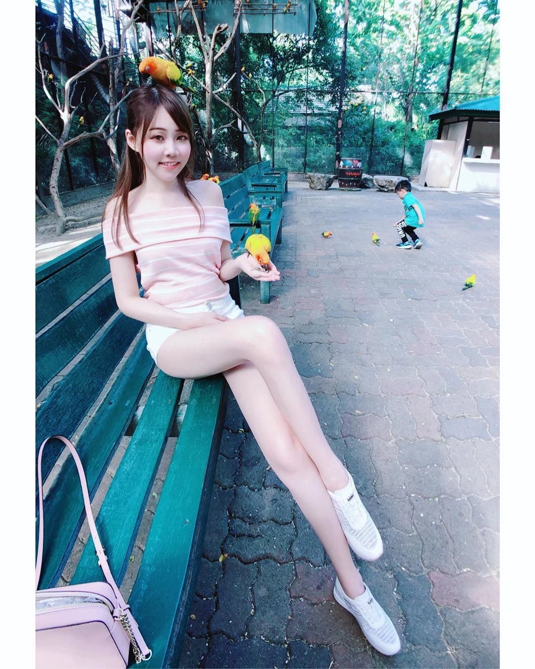 4047131.webp
