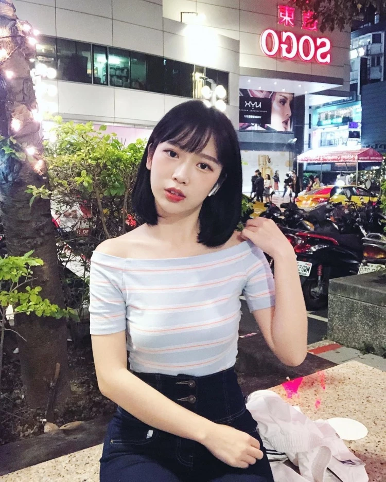4084819.webp