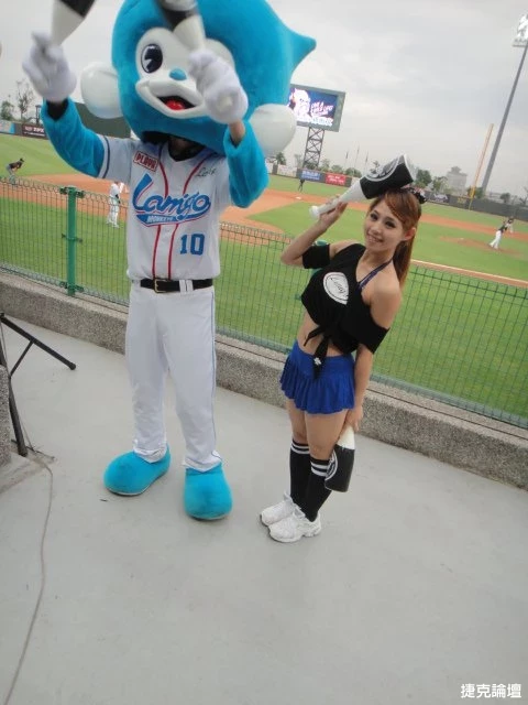 17637221.webp