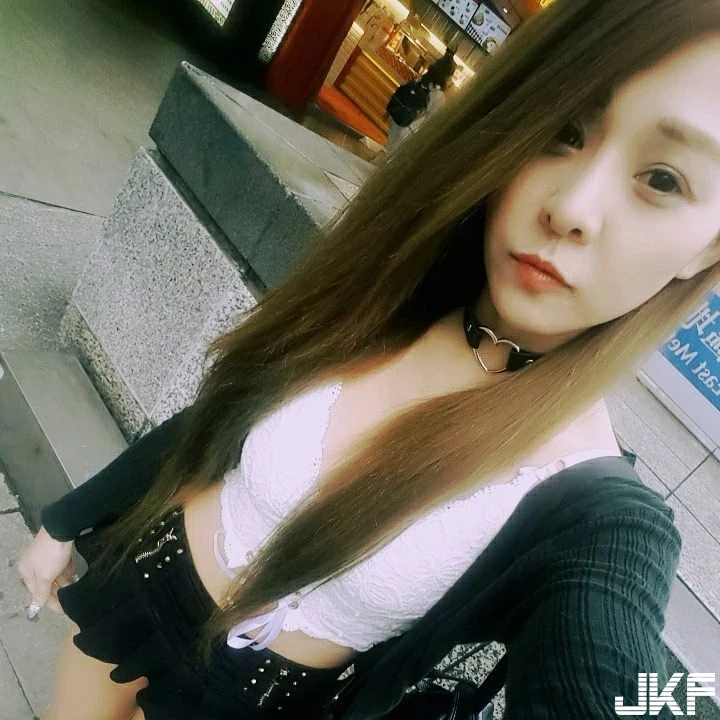 4951776.webp