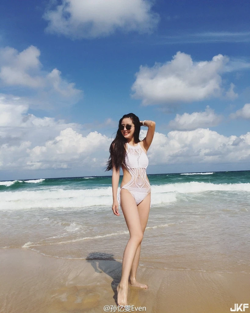 16866193.webp