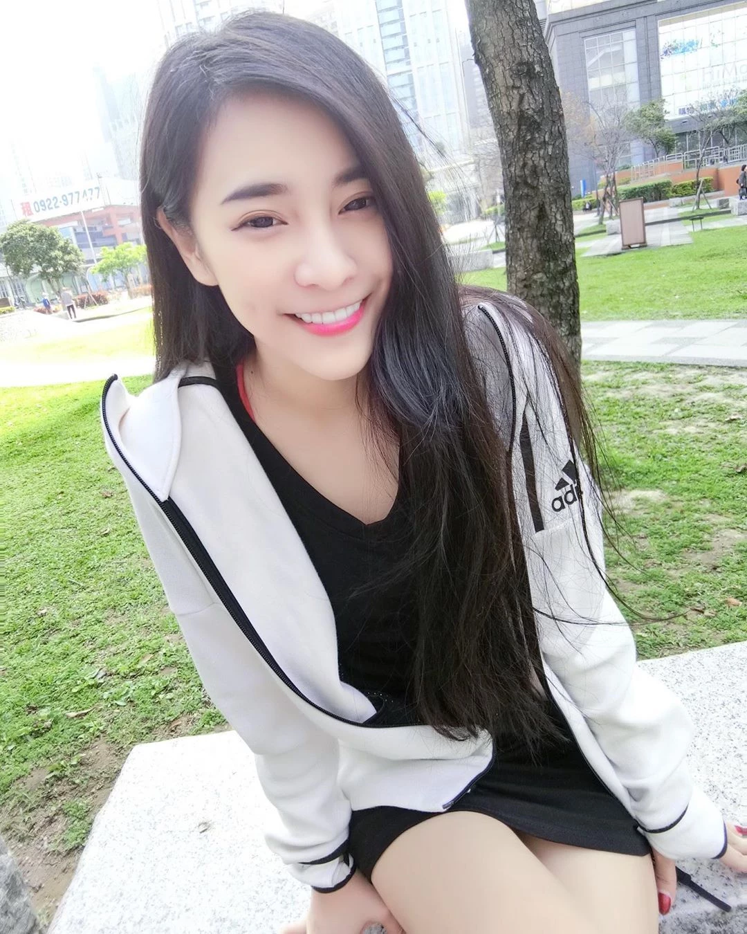 4094822.webp