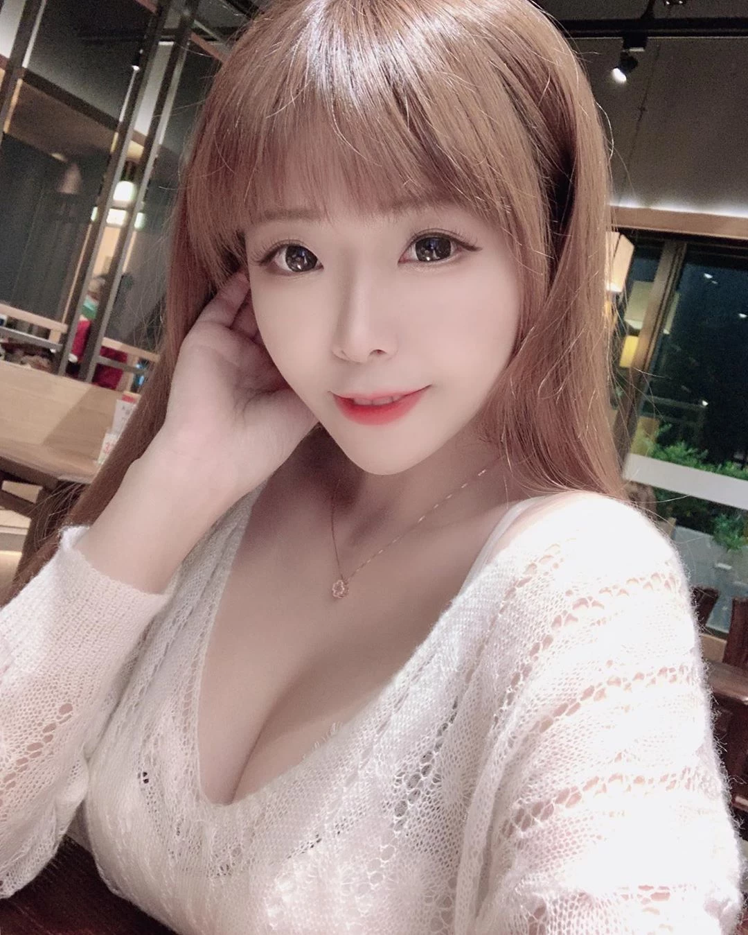 4046663.webp