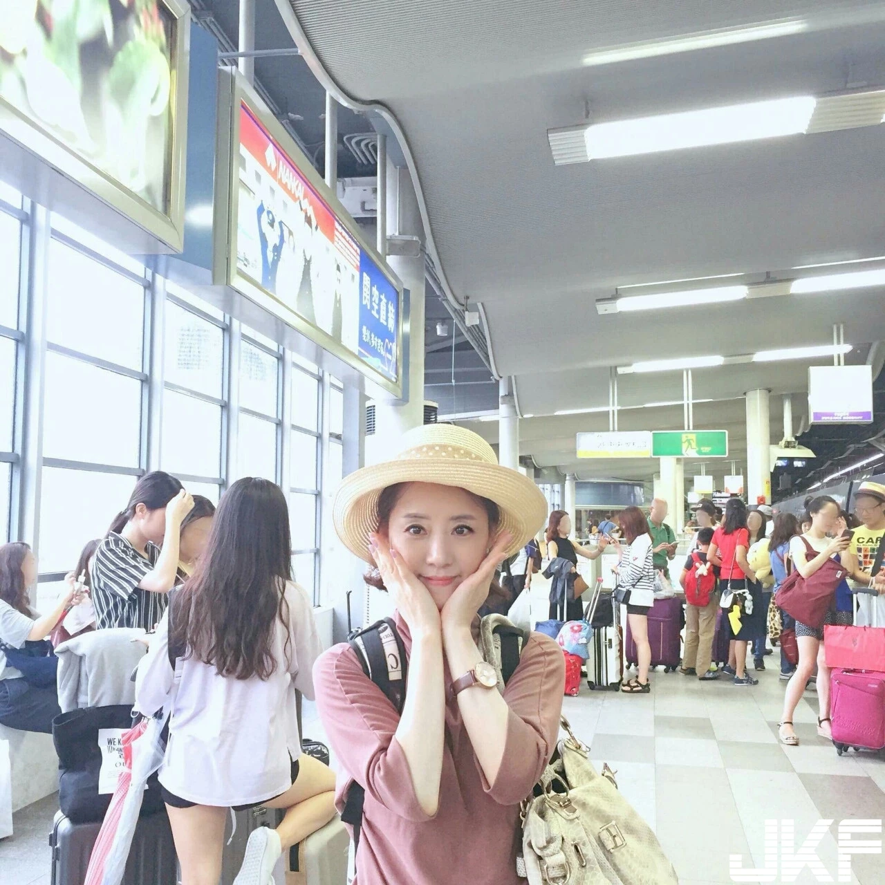 16837171.webp