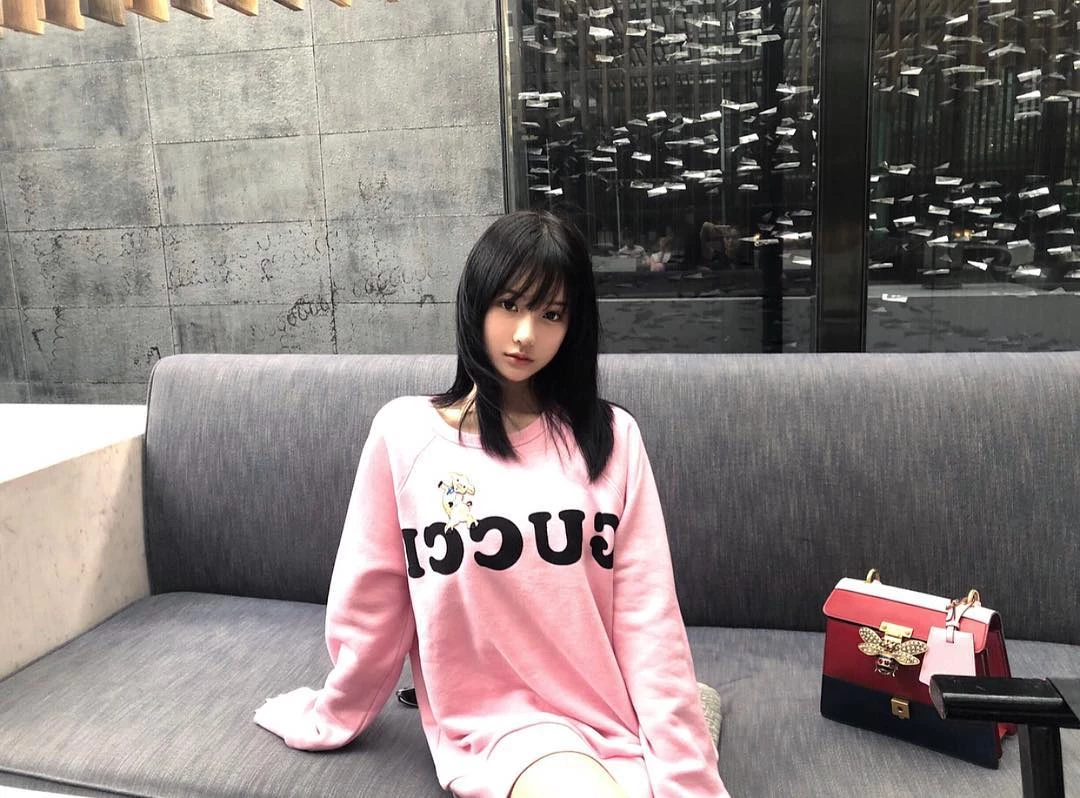 4390728.webp