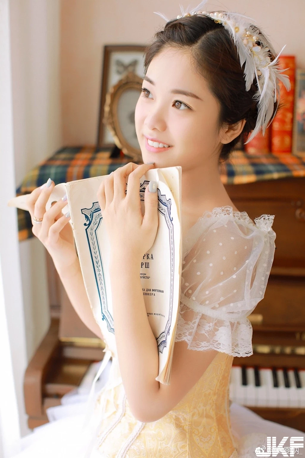 4944600.webp