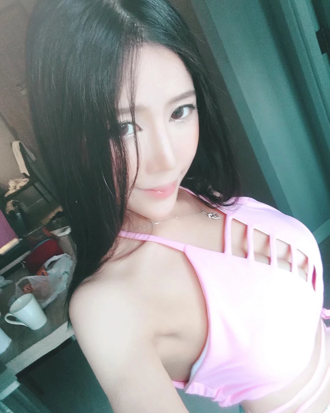 4360825.webp
