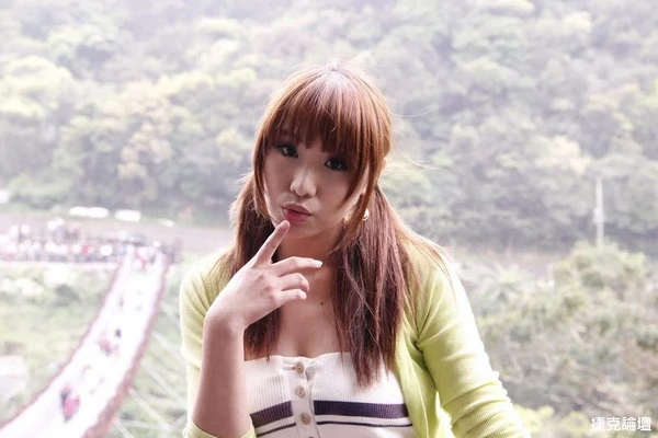 17564206.webp