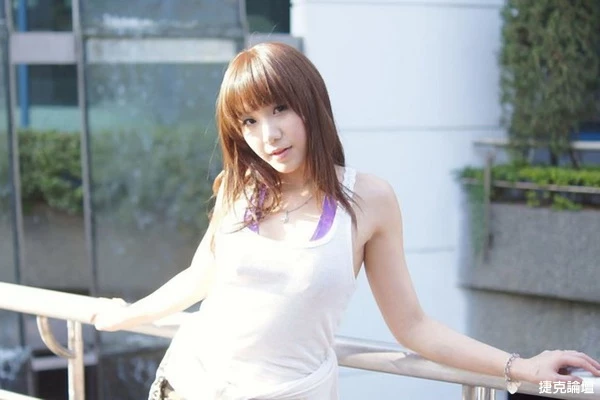 17564278.webp