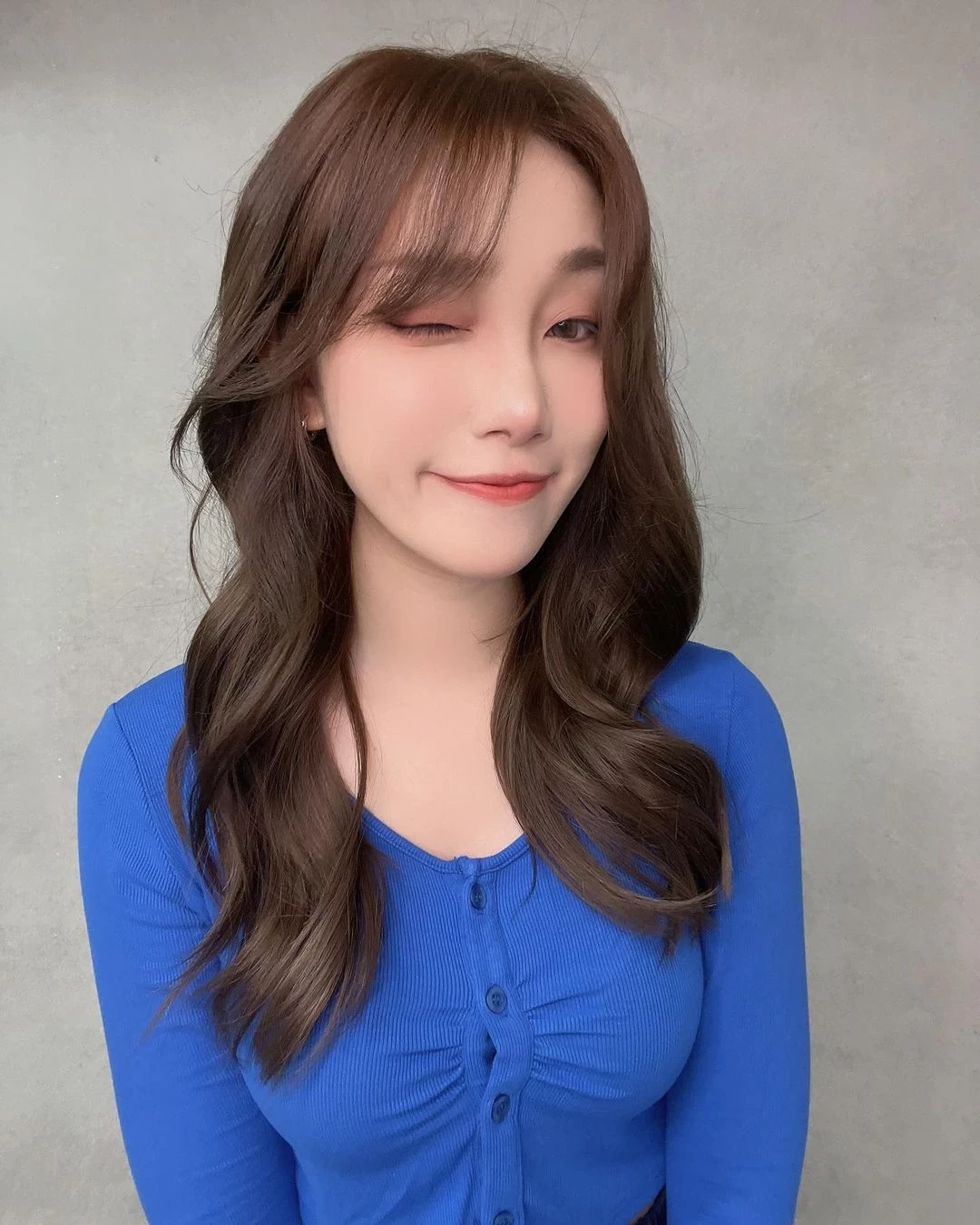 24318864.webp