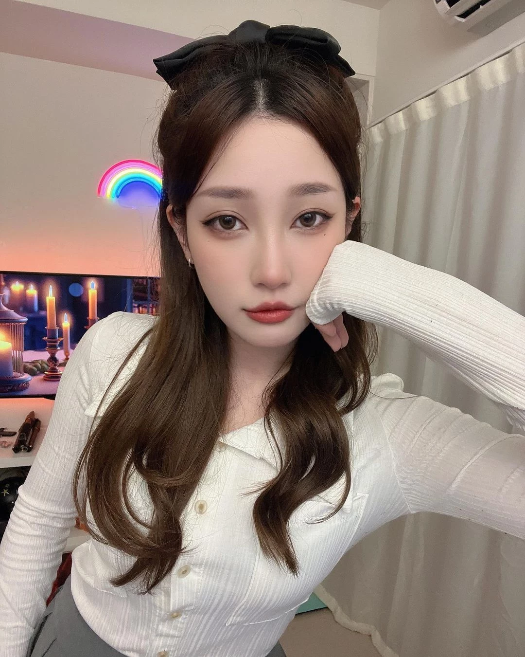 24318870.webp