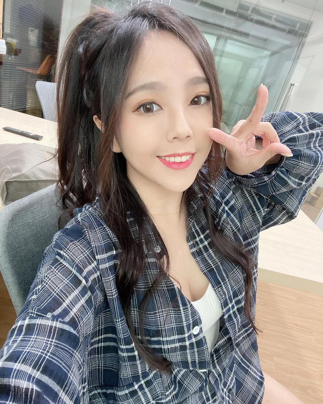 19528302.webp