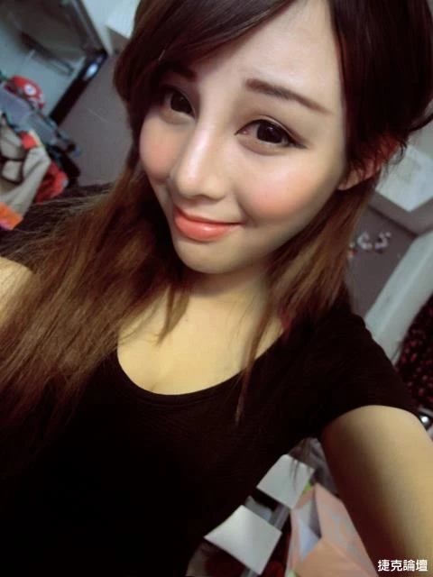 17512571.webp