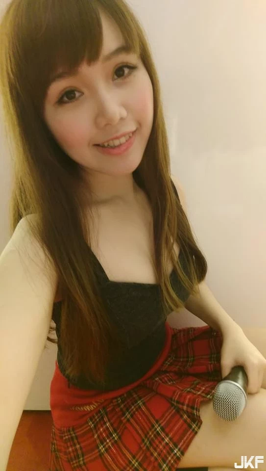 16890856.webp