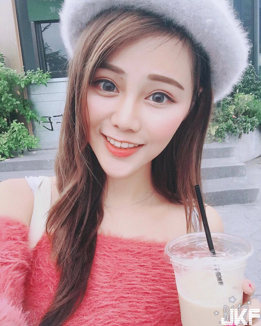 4865081.webp