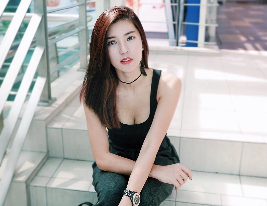 4375849.webp