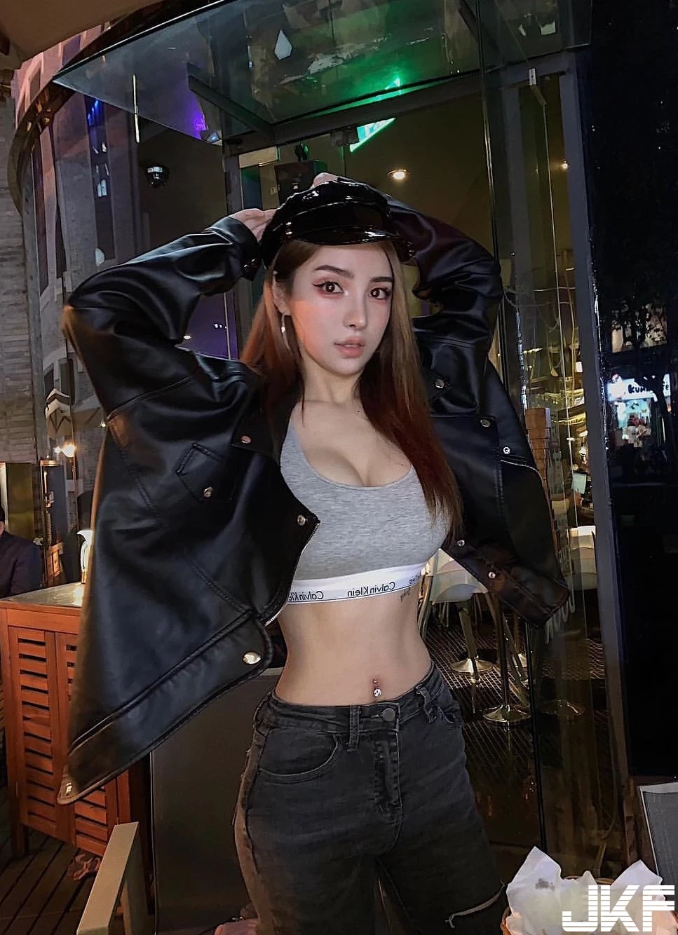 4587225.webp