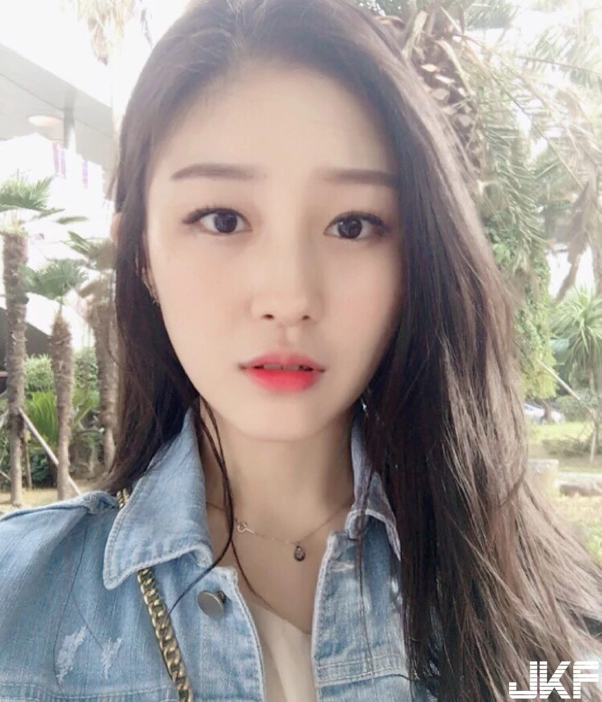 7277660.webp