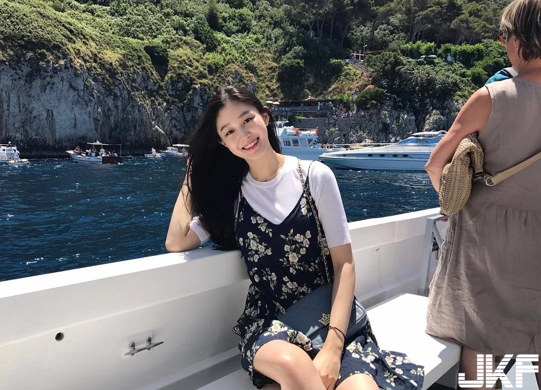 7277678.webp