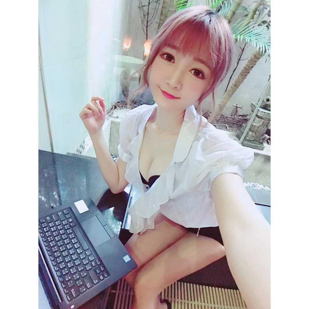 4482172.webp