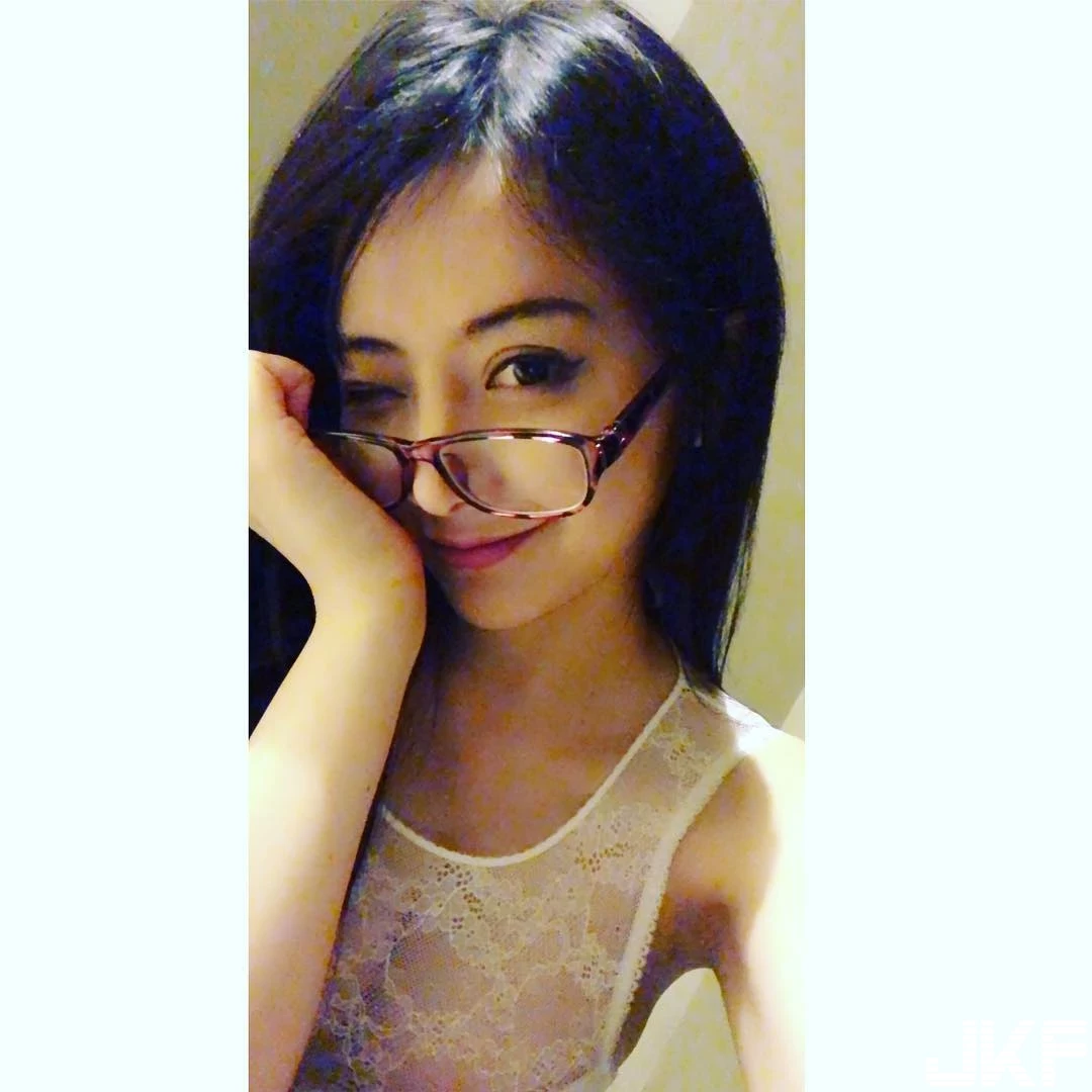 4918915.webp