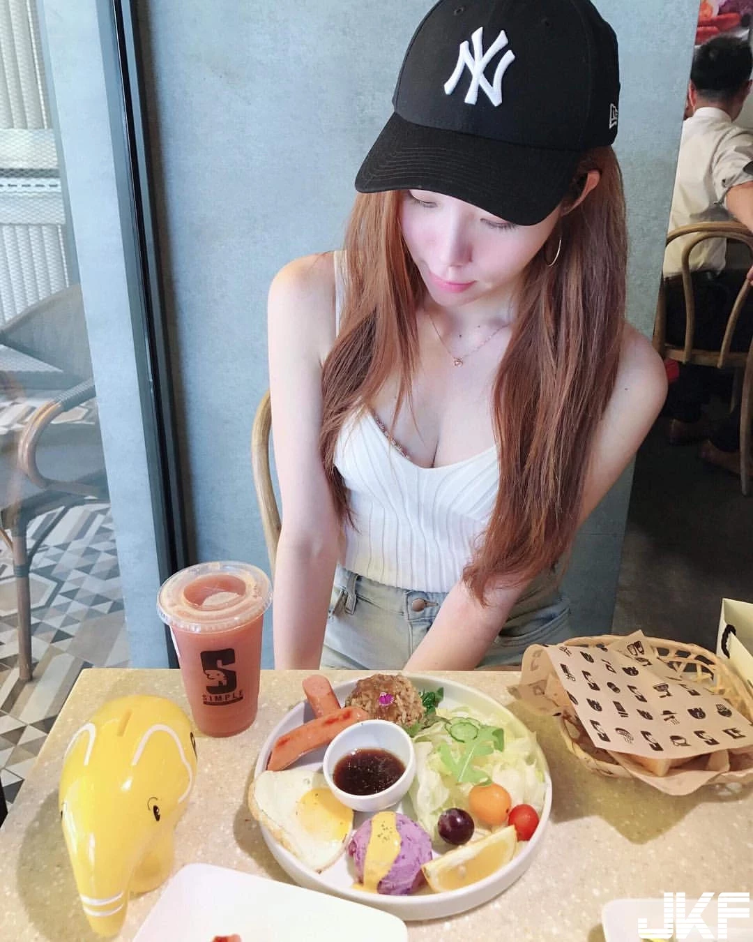 4691514.webp