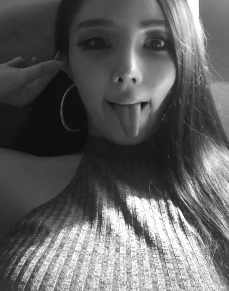 4658022.webp