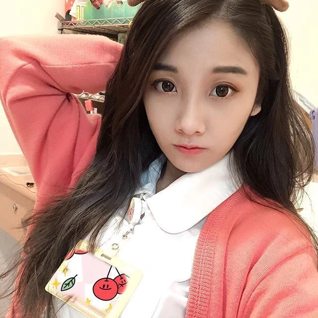 4085312.webp