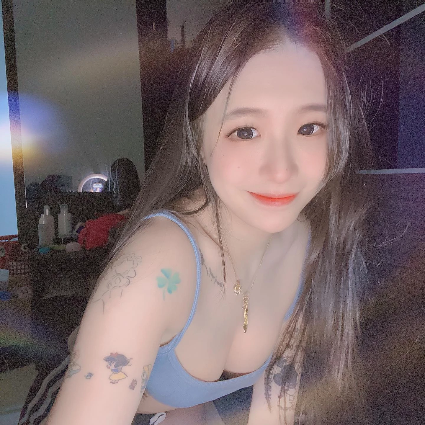 19804121.webp