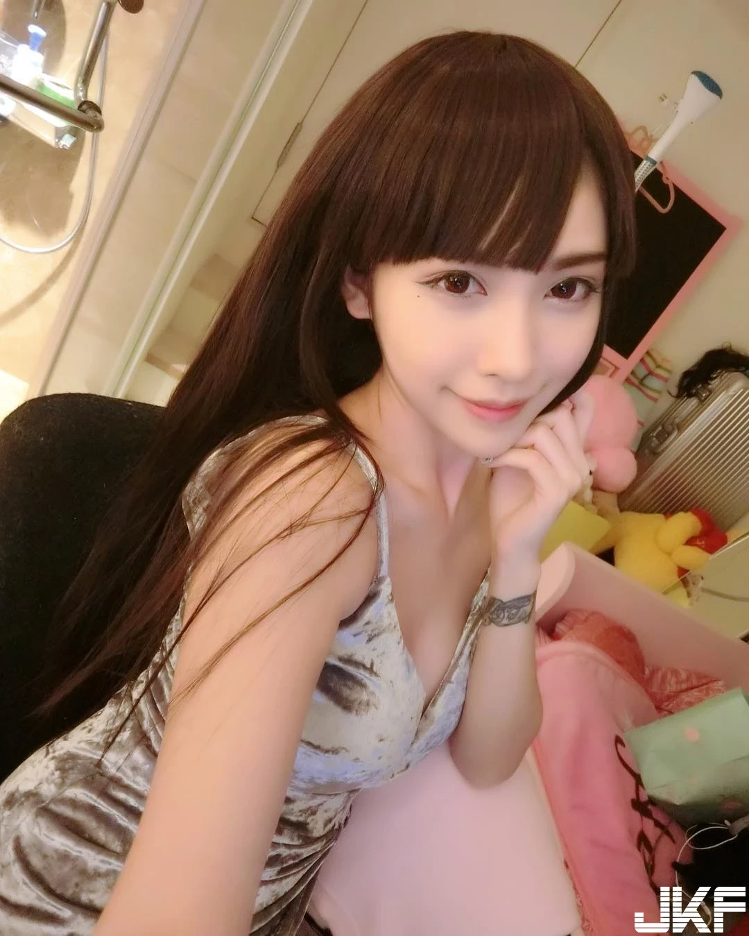 16793628.webp