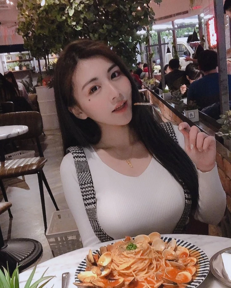 160837yknxkny998rvb05q.webp
