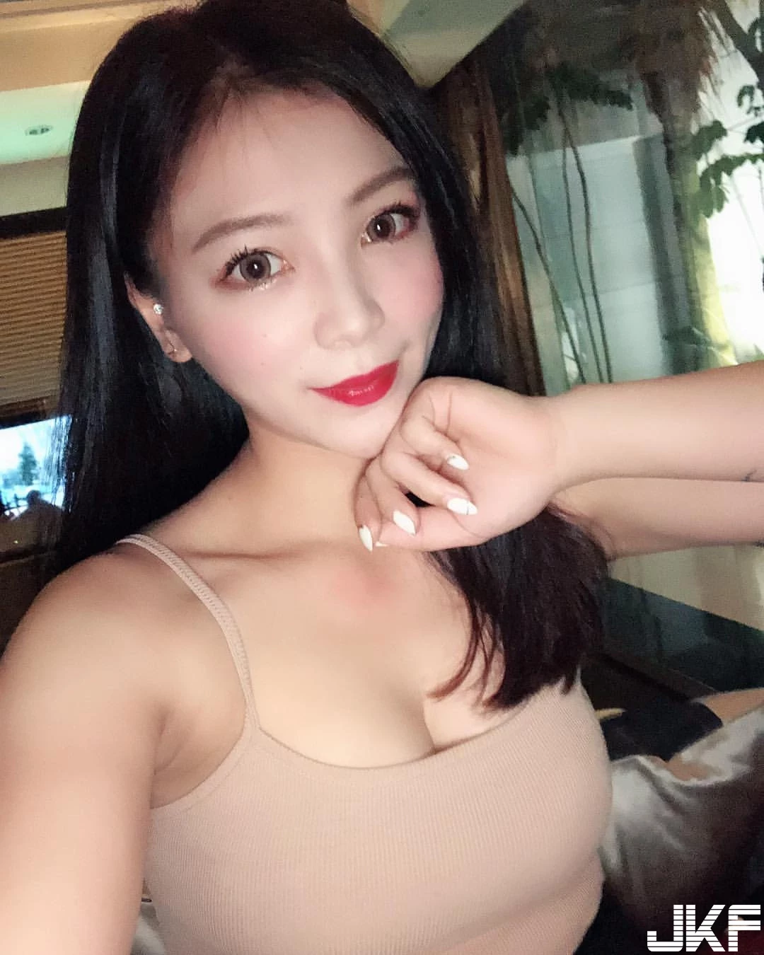 4691302.webp