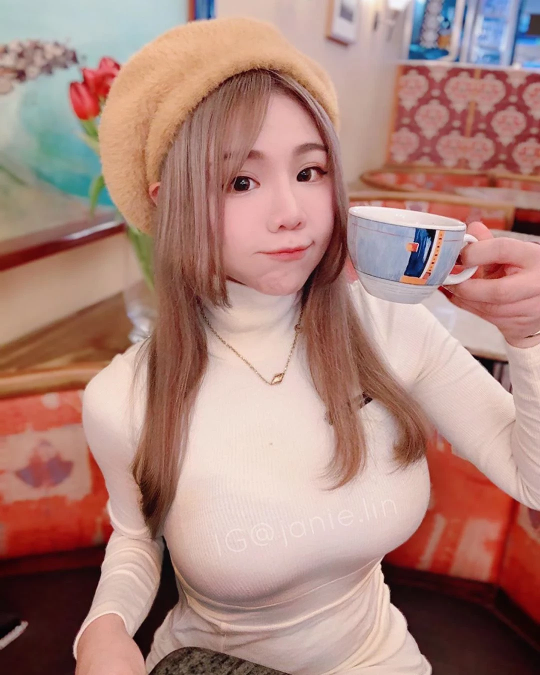 102929l0cy33k3czx323xl.webp