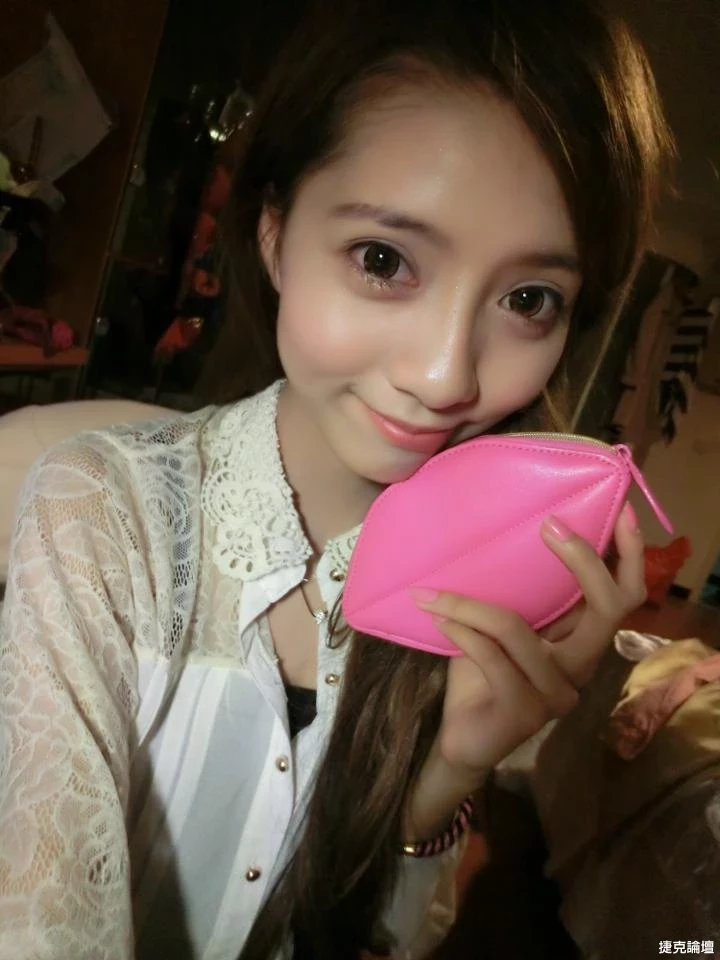 180956q169cssjr6eccckc.webp