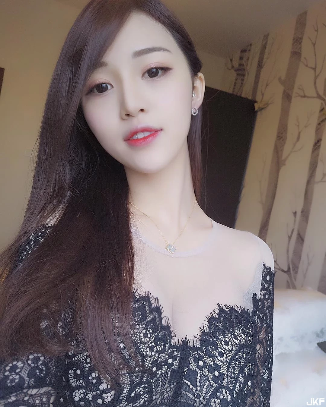 170800l1v1v711gzxk164z.webp